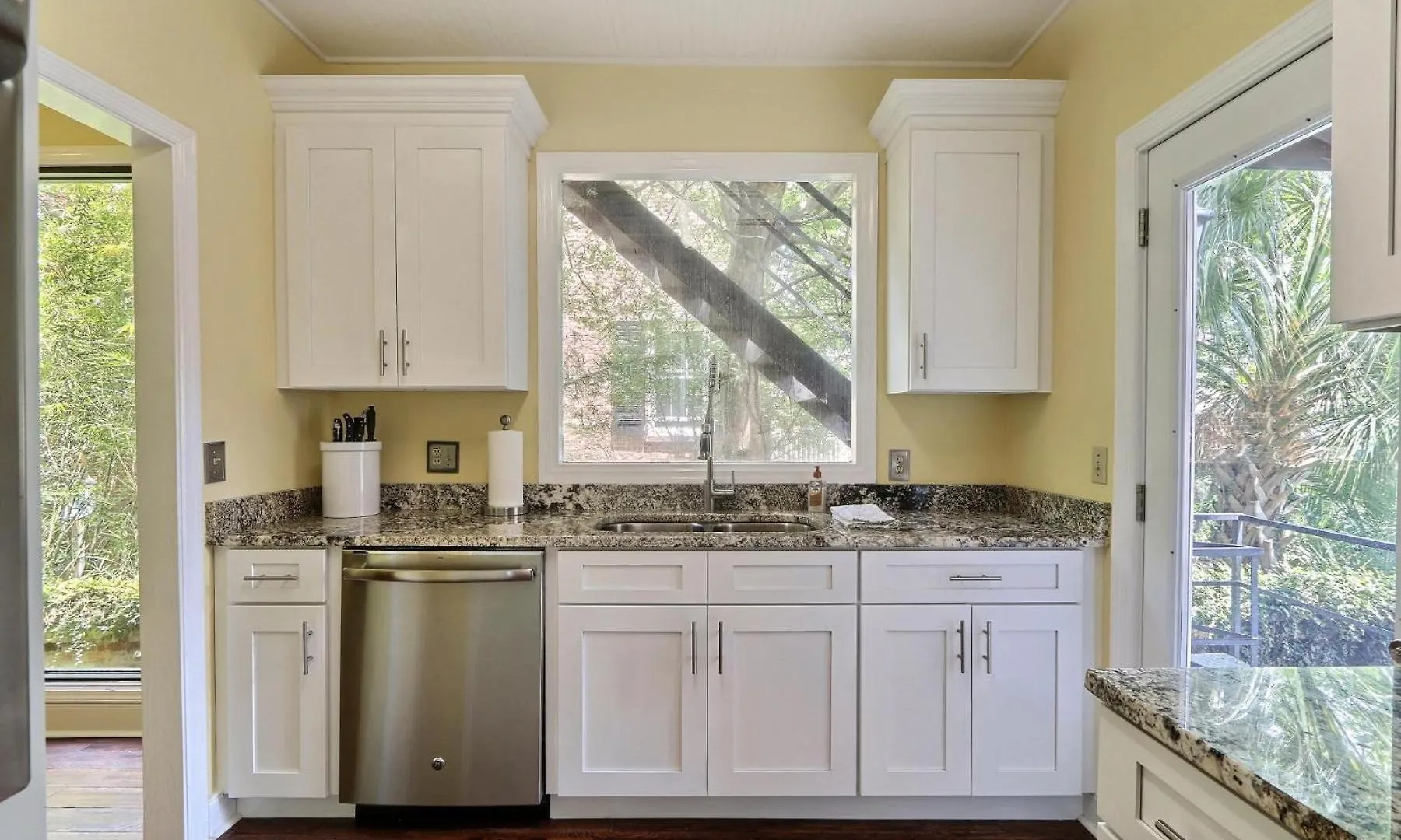 Apartament 121 W Jones Parlor Savannah